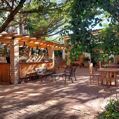 Island Continent Hotel Ivato  Ngoại thất bức ảnh