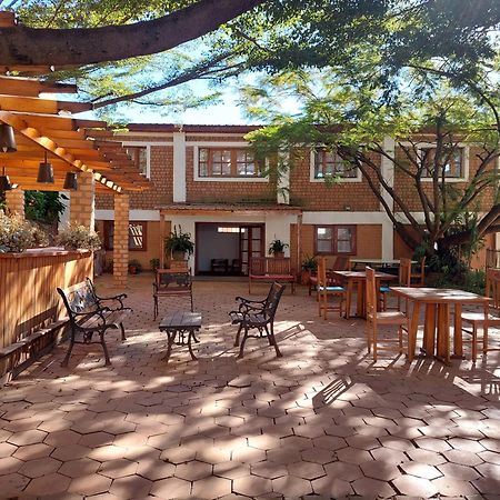 Island Continent Hotel Ivato  Ngoại thất bức ảnh