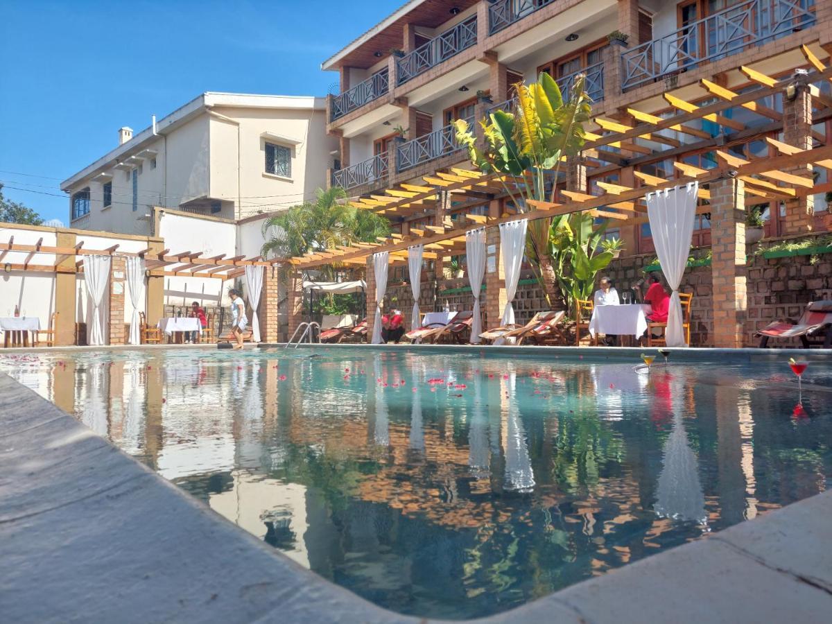 Island Continent Hotel Ivato  Ngoại thất bức ảnh