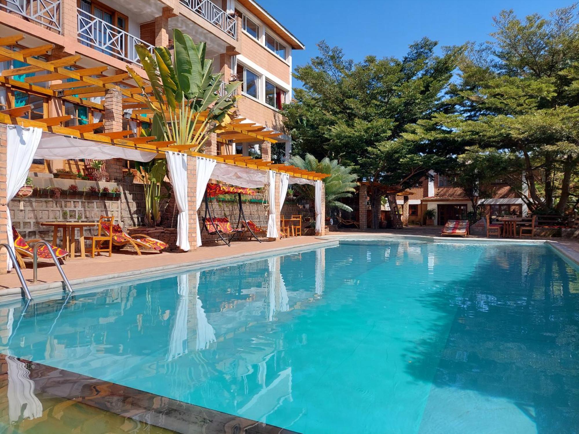 Island Continent Hotel Ivato  Ngoại thất bức ảnh