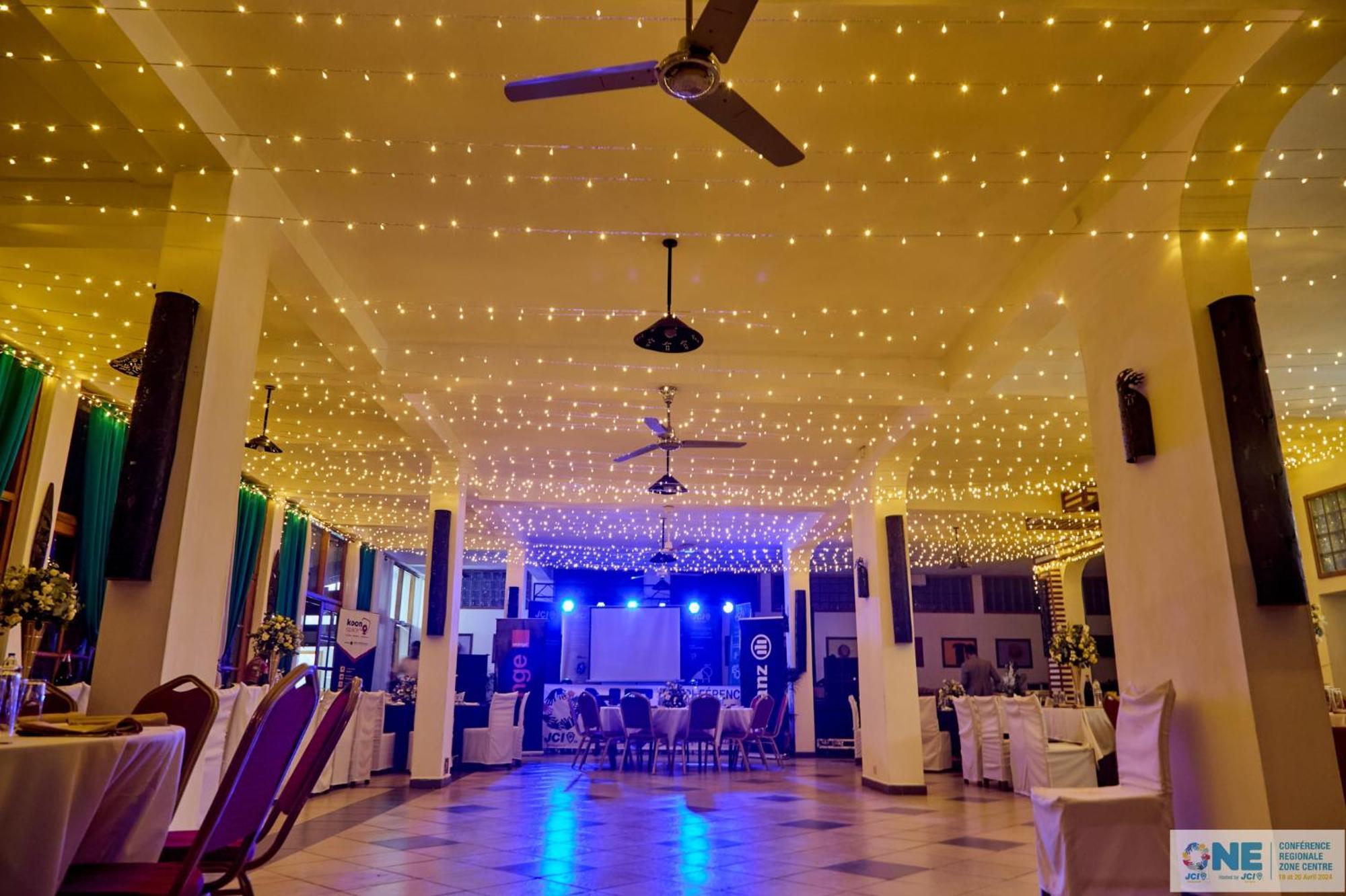 Island Continent Hotel Ivato  Ngoại thất bức ảnh